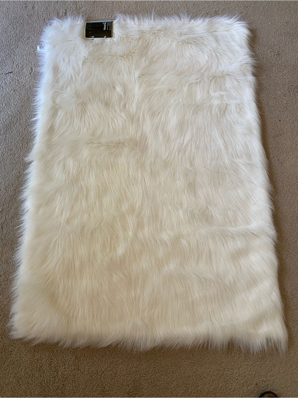 Plush Flukati Rug - Soft Accent Rug - Picture 6 of 7